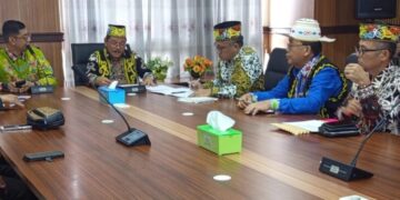 Lembaga Adat Dayak Bahas Akses Pendidikan Tinggi Anak Perbatasan