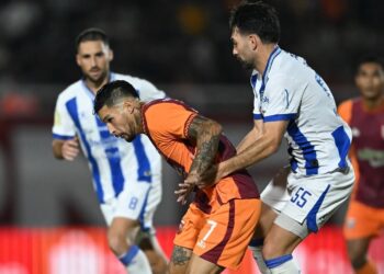 Pesut Etam vs Maung Bandung Bermain Imbang